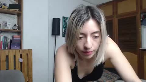 alicee_logan_ online show from 07/15/26, 01:00
