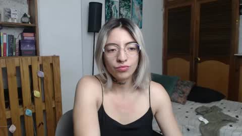 alicee_logan_ online show from 07/20/26, 02:26