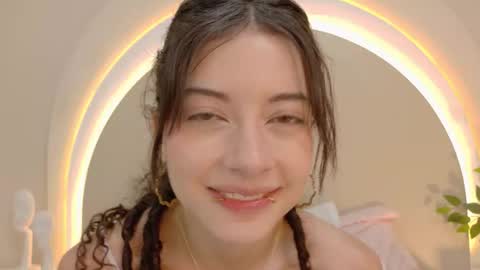 Snapshot of alicee_rodriguez chatting on 11/26/25, 06:53 alice online show from 11/26/25, 06:53