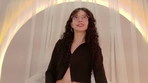 Snapshot of alicee_rodriguez chatting on 07/23/26, 01:58 alice online show from 07/23/26, 01:58