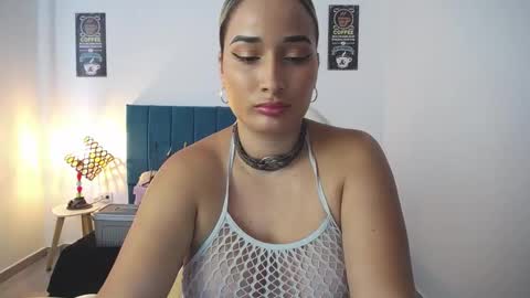 Snapshot of alicee_wild_ chatting on 10/09/25, 09:24 Alicia 1000 PM - 600 AM COLOMBIAN TIME online show from 10/09/25, 09:24