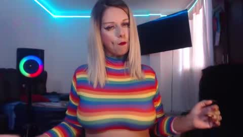 aliceesmiths online show from 10/11/25, 12:15