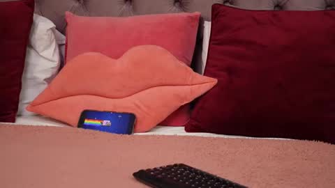 Snapshot of alicehadley chatting on 12/15/25, 12:48 AliceHadley online show from 12/15/25, 12:48