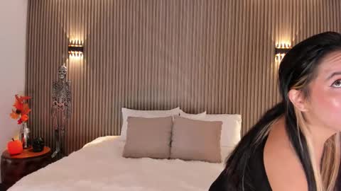 Snapshot of alicehanz_ chatting on 10/25/25, 04:20 Alice online show from 10/25/25, 04:20