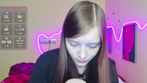 Snapshot of alicehariss chatting on 09/14/25, 01:05 Alie online show from 09/14/25, 01:05