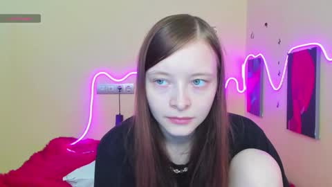 Snapshot of alicehariss chatting on 09/16/25, 03:29 Alie online show from 09/16/25, 03:29
