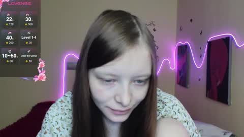 Snapshot of alicehariss chatting on 11/02/25, 03:20 Alie online show from 11/02/25, 03:20