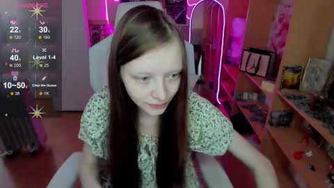 Snapshot of alicehariss chatting on 11/12/25, 03:18 Alie online show from 11/12/25, 03:18