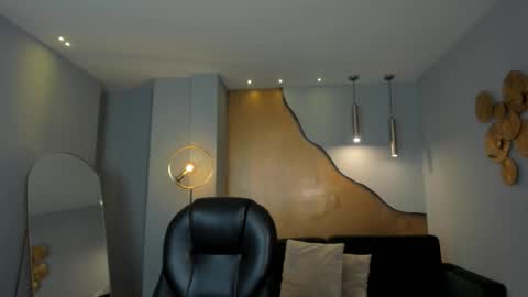 Alice online show from 10/14/25, 07:14