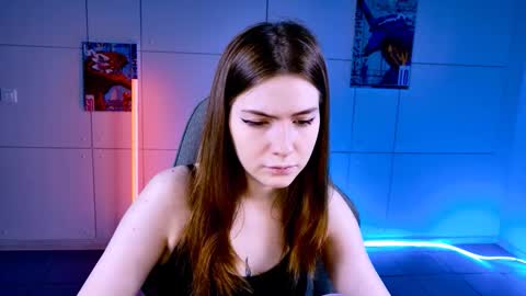 Snapshot of aliceinredsquare_ chatting on 10/13/25, 05:07 Alice online show from 10/13/25, 05:07