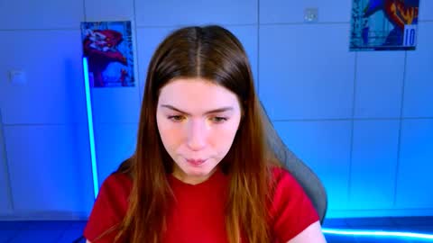 Snapshot of aliceinredsquare_ chatting on 11/01/25, 05:09 Alice online show from 11/01/25, 05:09