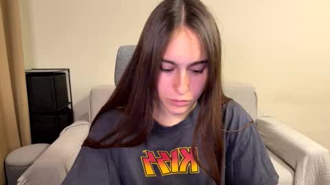 Snapshot of alicekollt chatting on 09/27/25, 07:52 alicekollt online show from 09/27/25, 07:52