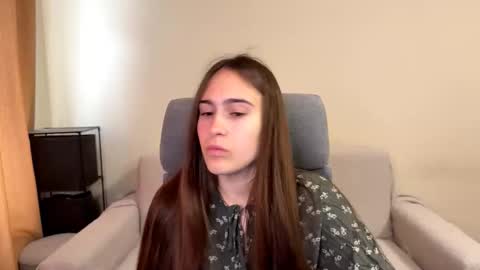 Snapshot of alicekollt chatting on 10/13/25, 08:14 alicekollt online show from 10/13/25, 08:14