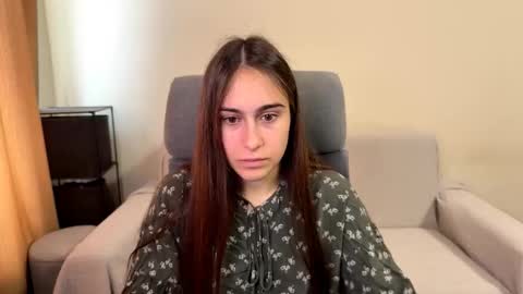 Snapshot of alicekollt chatting on 10/17/25, 10:51 alicekollt online show from 10/17/25, 10:51