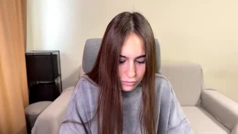 Snapshot of alicekollt chatting on 10/21/25, 07:42 alicekollt online show from 10/21/25, 07:42