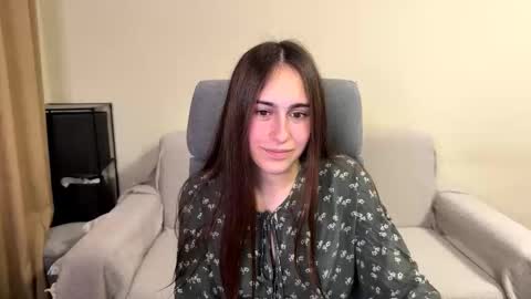 Snapshot of alicekollt chatting on 10/23/25, 03:11 alicekollt online show from 10/23/25, 03:11