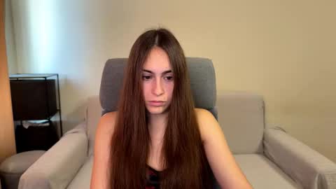 Snapshot of alicekollt chatting on 10/28/25, 09:35 alicekollt online show from 10/28/25, 09:35