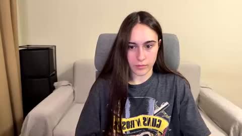 alicekollt online show from 06/09/26, 08:42