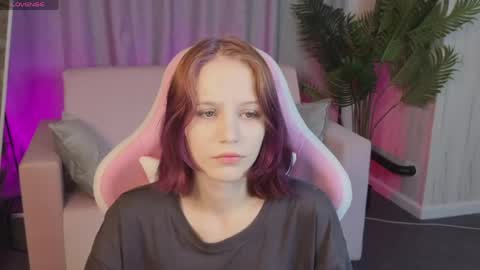 Snapshot of alicekruze chatting on 06/06/26, 01:11 alicekruze online show from 06/06/26, 01:11