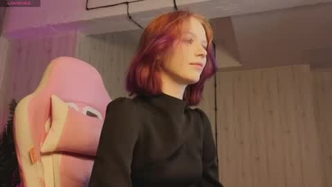 Snapshot of alicekruze chatting on 06/07/26, 01:10 alicekruze online show from 06/07/26, 01:10
