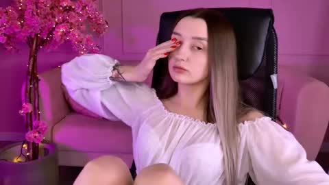 Alice online show from 09/30/25, 01:38