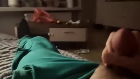 Snapshot of alicell26 chatting on 12/16/25, 05:34 alicell26 online show from 12/16/25, 05:34