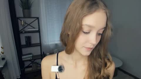 Serena online show from 11/12/25, 07:42