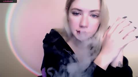 Alice online show from 10/31/25, 08:37