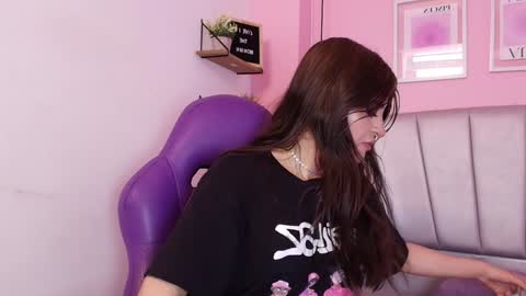 alicemillerr_ online show from 12/08/24, 07:11