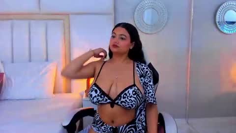 Snapshot of alicemorelli_ chatting on 06/11/26, 03:26 Alice Morelli online show from 06/11/26, 03:26