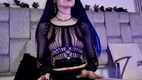 alicenoir_ online show from 04/14/26, 11:22