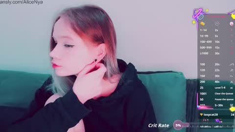 Snapshot of alicenya chatting on 10/15/25, 04:45 Alice online show from 10/15/25, 04:45
