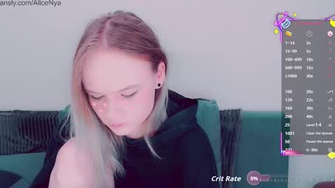 Snapshot of alicenya chatting on 10/16/25, 04:46 Alice online show from 10/16/25, 04:46