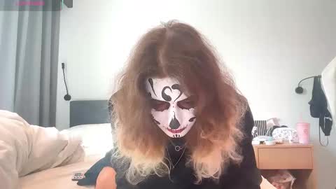 Snapshot of alicepinkhead chatting on 10/31/25, 08:26 AlicePinkhead online show from 10/31/25, 08:26