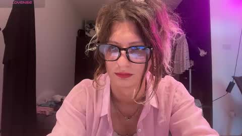 Snapshot of alicepinkhead chatting on 01/09/26, 06:05 AlicePinkhead online show from 01/09/26, 06:05