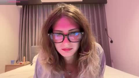 Snapshot of alicepinkhead chatting on 02/03/26, 06:51 AlicePinkhead online show from 02/03/26, 06:51