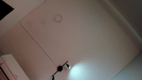 Snapshot of alicepoixxxon chatting on 11/04/25, 05:17 ALICE online show from 11/04/25, 05:17