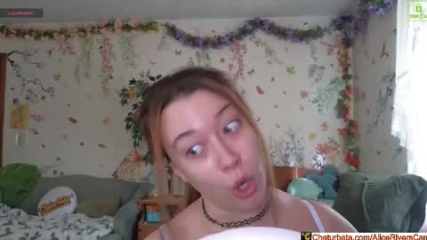 Snapshot of aliceriverscam chatting on 02/08/26, 03:15 Alice Rivers ---- Enter my public Discord- online show from 02/08/26, 03:15