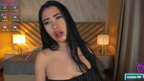 Snapshot of alices_kingsley chatting on 11/16/25, 08:25 Alice online show from 11/16/25, 08:25