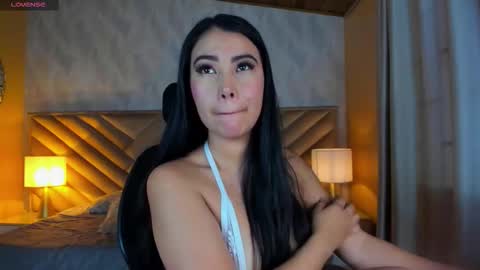 Snapshot of alices_kingsley chatting on 11/18/25, 08:13 Alice online show from 11/18/25, 08:13