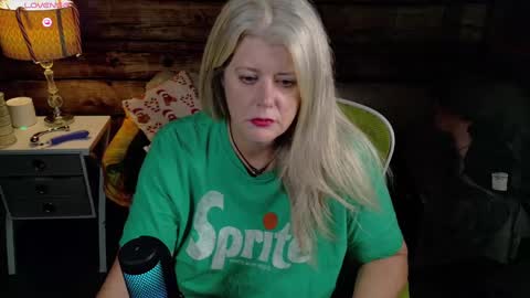 Alices Curiosity online show from 12/18/24, 02:53