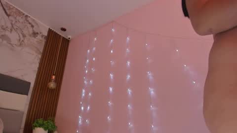          online show from 10/29/25, 07:59