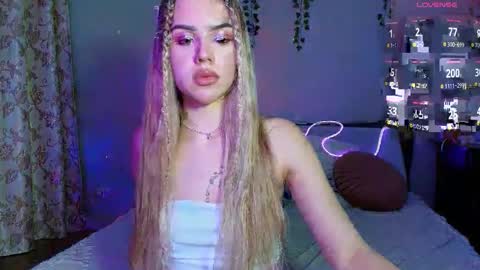 Snapshot of alicetenshi chatting on 10/18/25, 08:53 Sweet  Alice online show from 10/18/25, 08:53