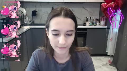 Snapshot of aliceweiss_ chatting on 11/27/25, 11:45 Alice online show from 11/27/25, 11:45