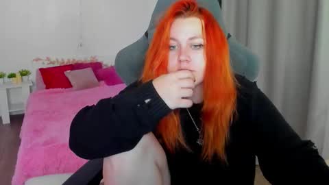 Snapshot of alicewinchesterr chatting on 10/14/25, 04:30 Alice online show from 10/14/25, 04:30