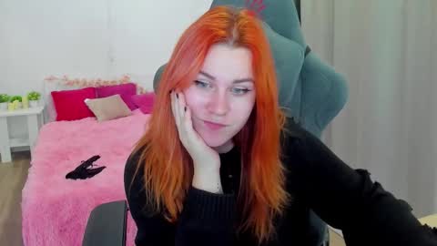 Snapshot of alicewinchesterr chatting on 10/20/25, 07:36 Alice online show from 10/20/25, 07:36