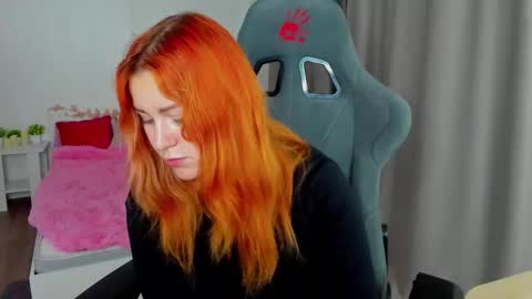 Snapshot of alicewinchesterr chatting on 10/28/25, 07:16 Alice online show from 10/28/25, 07:16