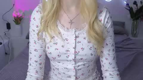 Alice online show from 03/11/25, 03:59