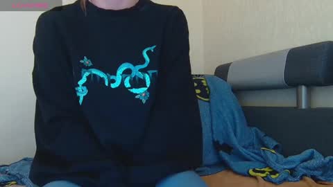 AliceWoolfy online show from 04/24/26, 07:49