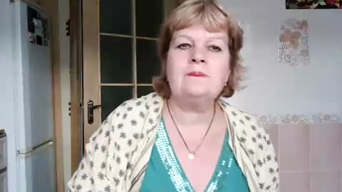 Snapshot of alicexmistress chatting on 01/09/25, 01:02 Alicexmistress online show from 01/09/25, 01:02